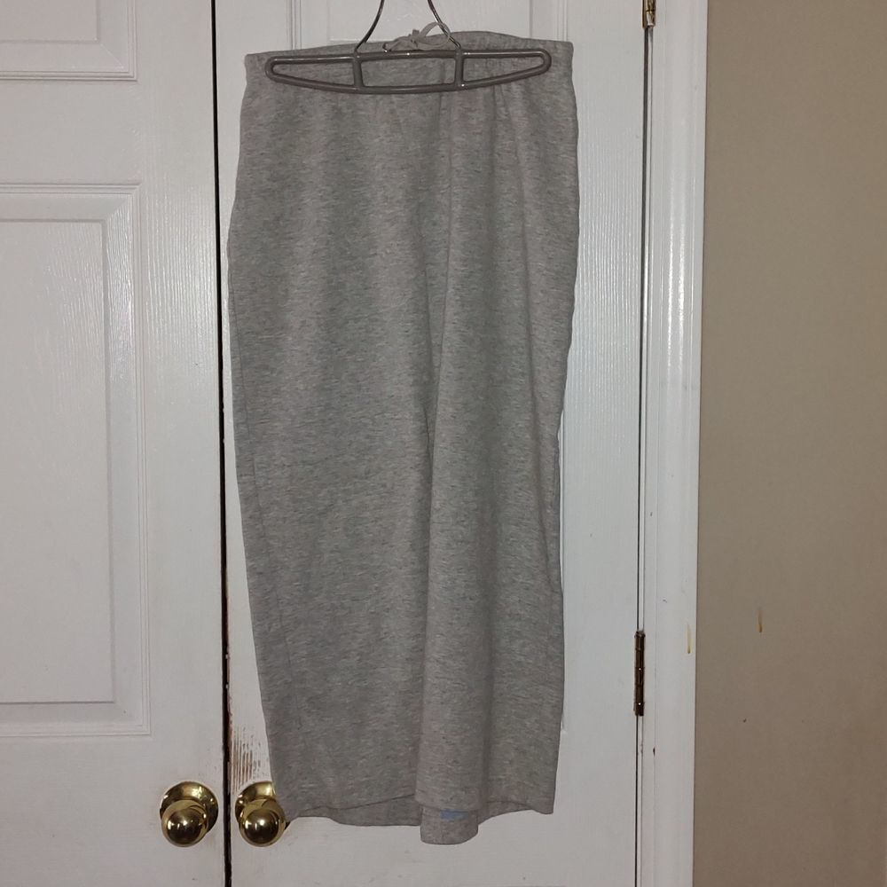 Ann Taylor Loft  gray jersey knit style  beachy skirt  Sz S